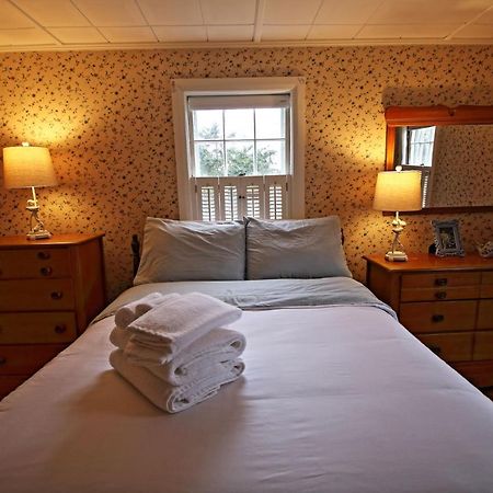 Lofted Cape Cottage By Leavetown Vacations South Yarmouth Bagian luar foto