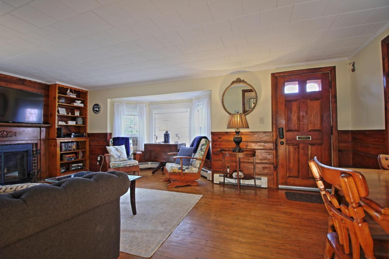 Lofted Cape Cottage By Leavetown Vacations South Yarmouth Bagian luar foto